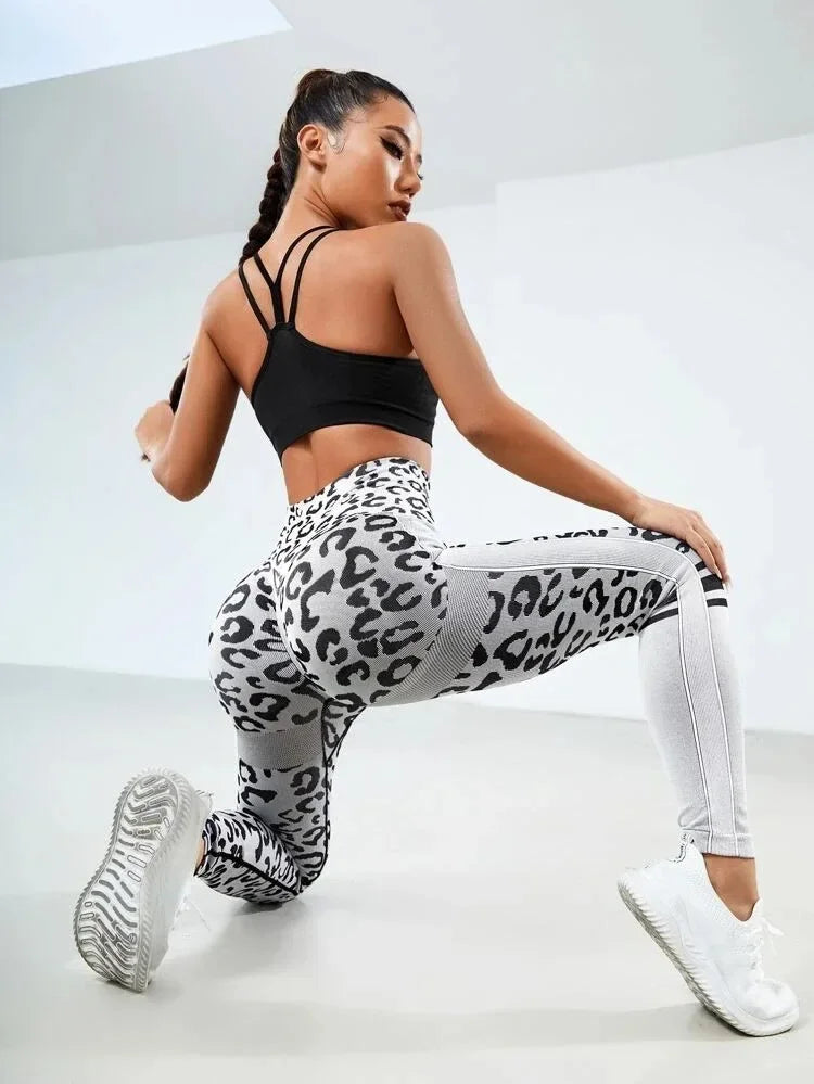 Sculpt and Flow Leggings - Leopard Print