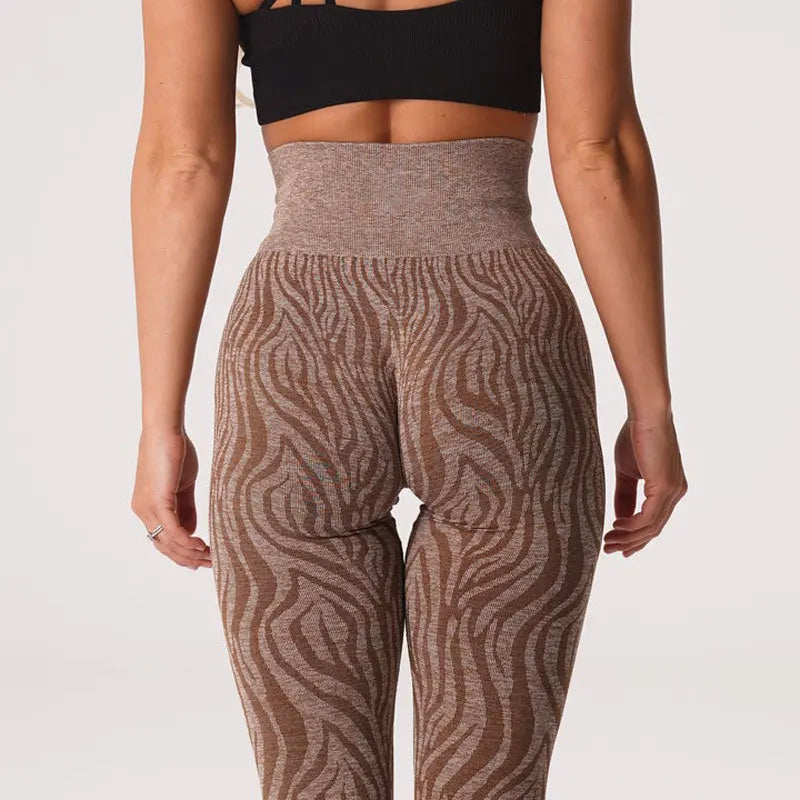 Sculpt & Flow - Performance Zebra Print