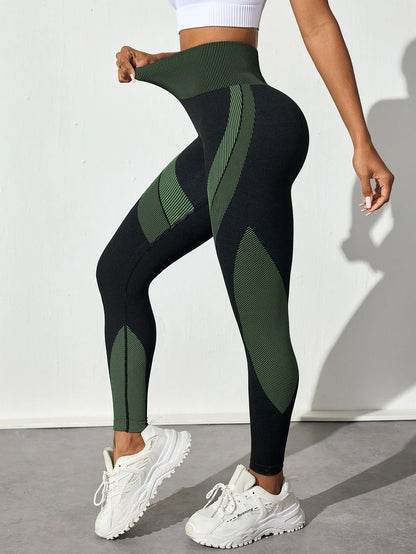 Sculpt & Flow Leggings - Stripe Scrunch