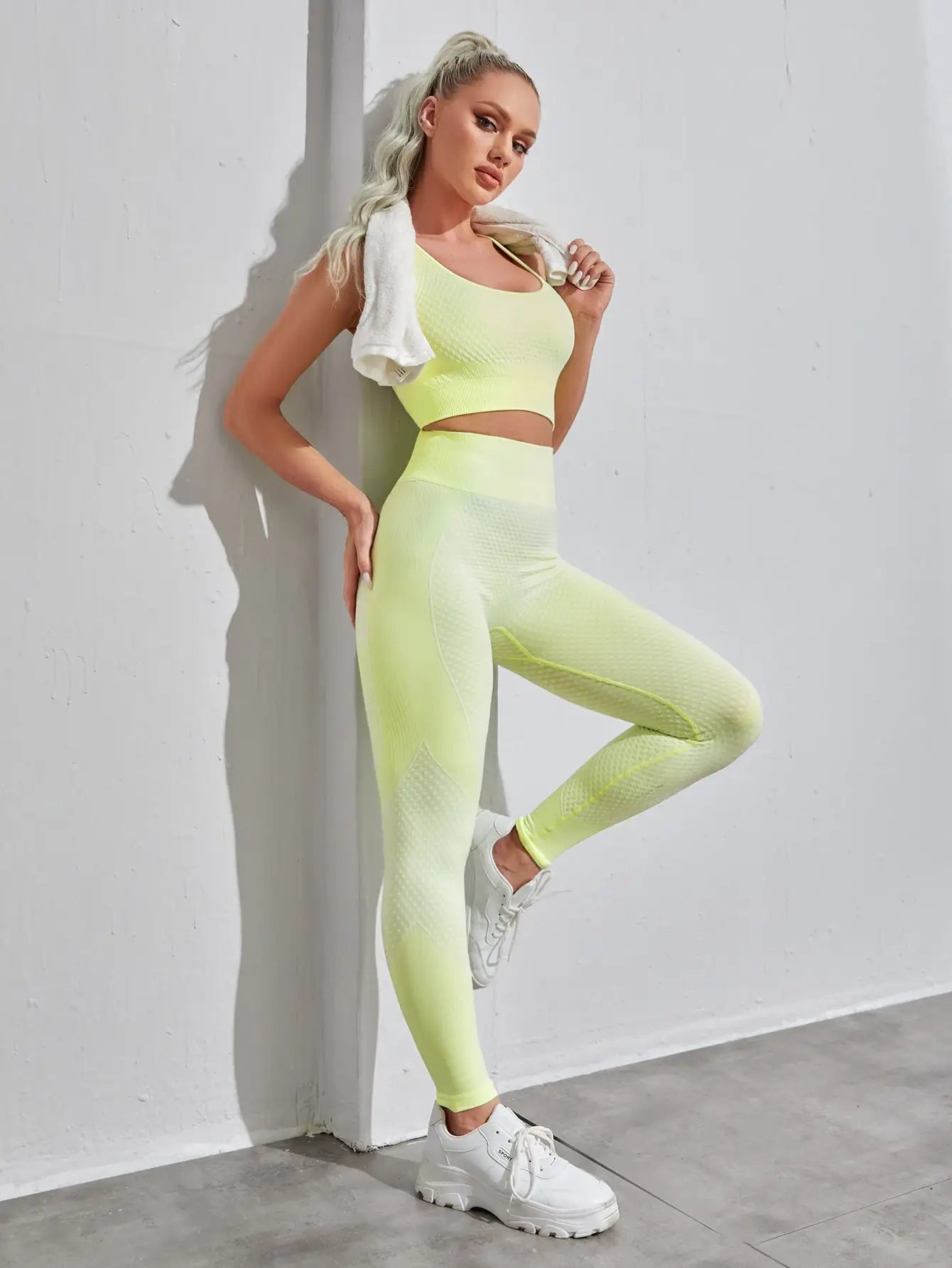 2pcs New Sports Tight Running Yoga Suits Seamless Breathable Back-crossing Vest Bra Women's Outdoor Fitness  Leggings