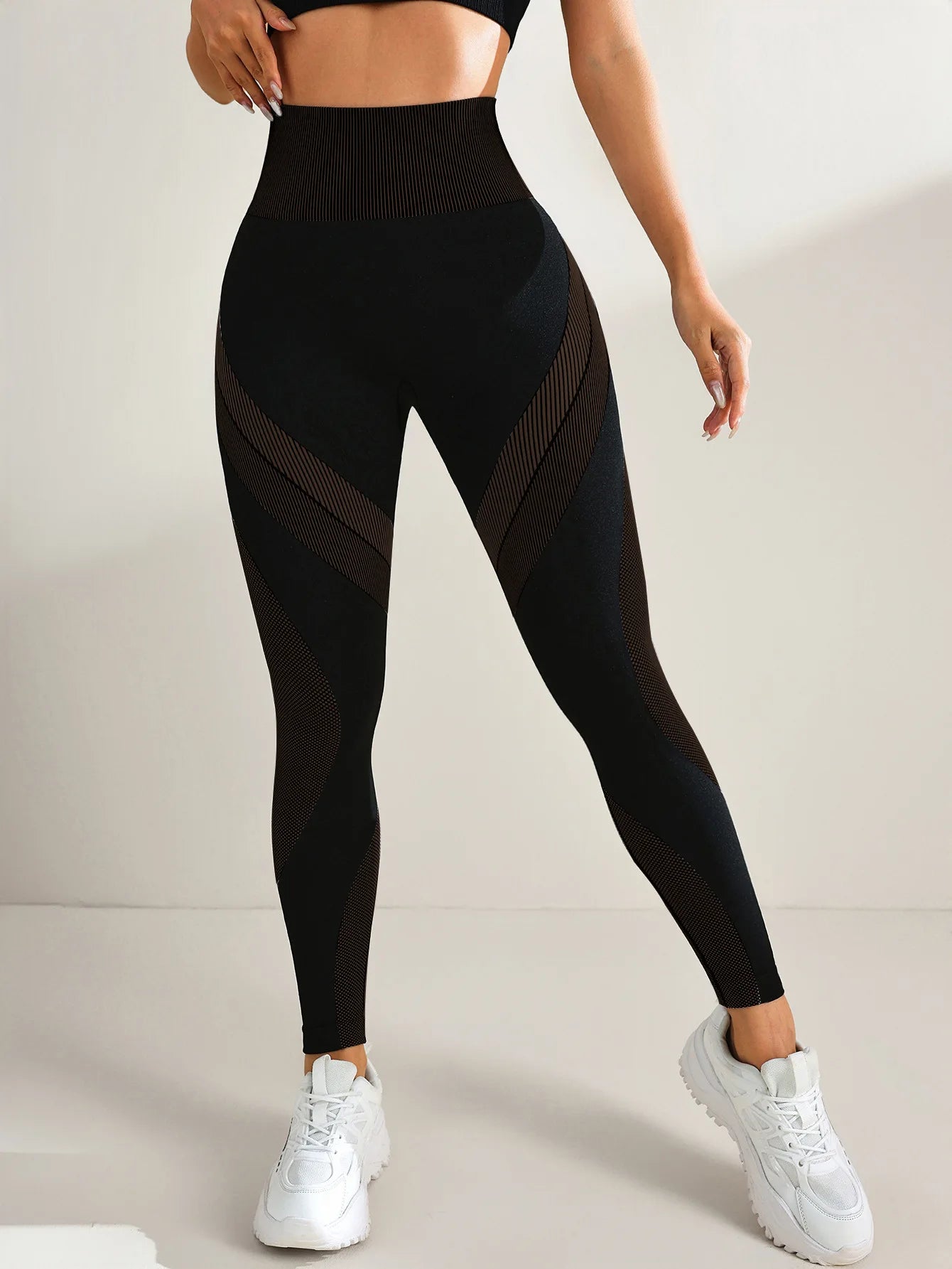 Sculpt & Flow Leggings - Stripe Scrunch
