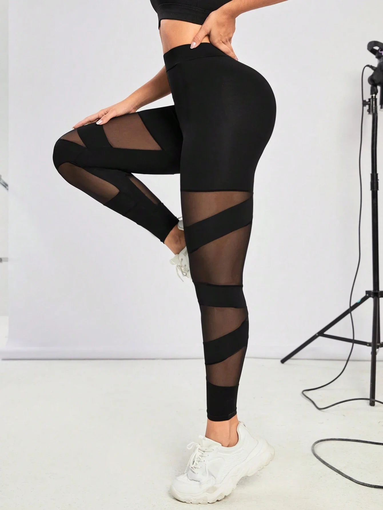 Sculpt & Flow Leggings - Mesh Black