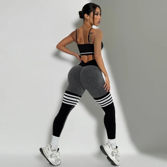 Curve & Flow Set - Black/Grey V-Back Leggings