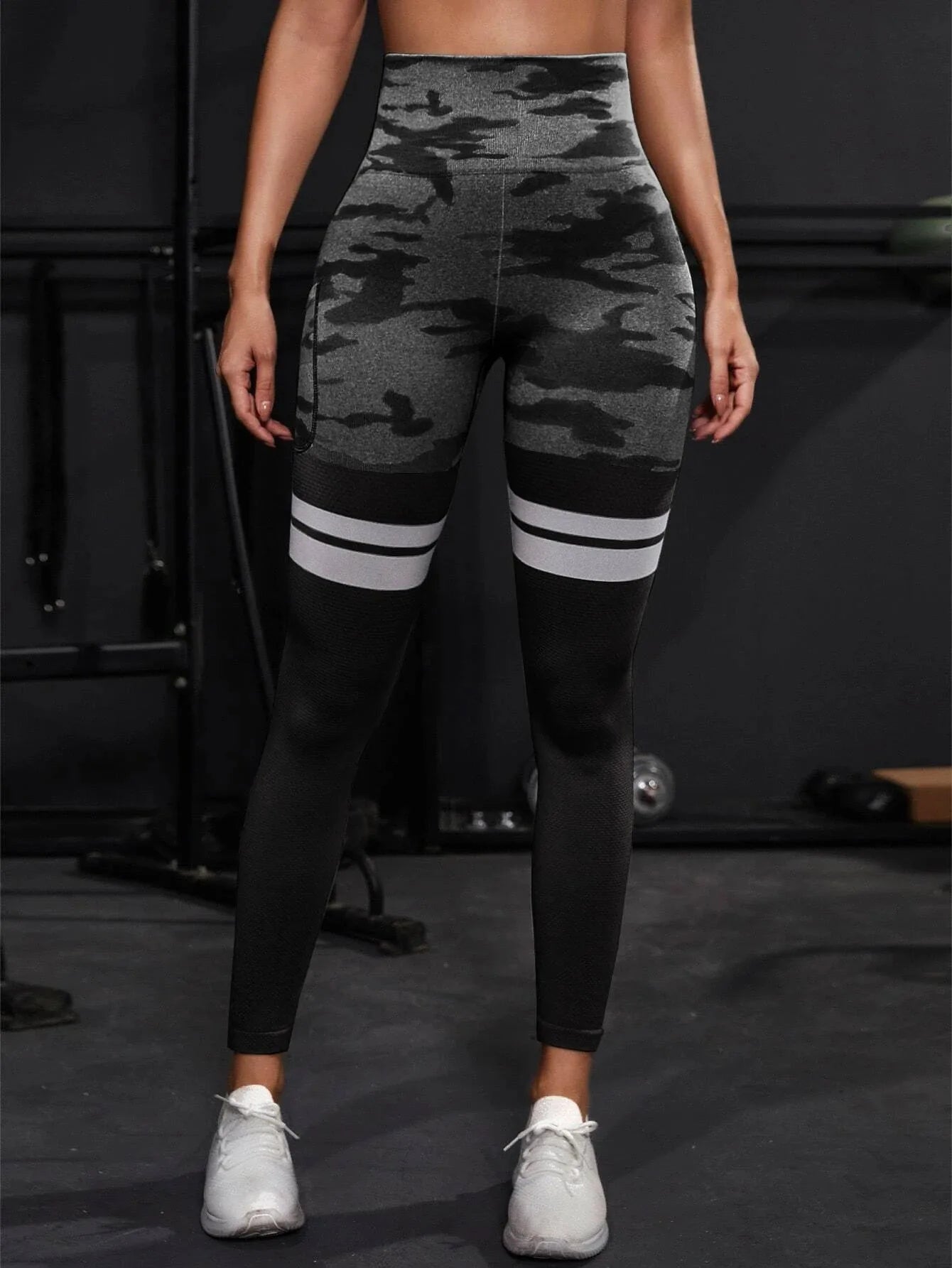 Second Skin Leggings - Stripe Black Camo