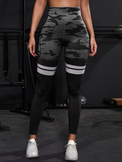 Second Skin Leggings - Stripe Black Camo