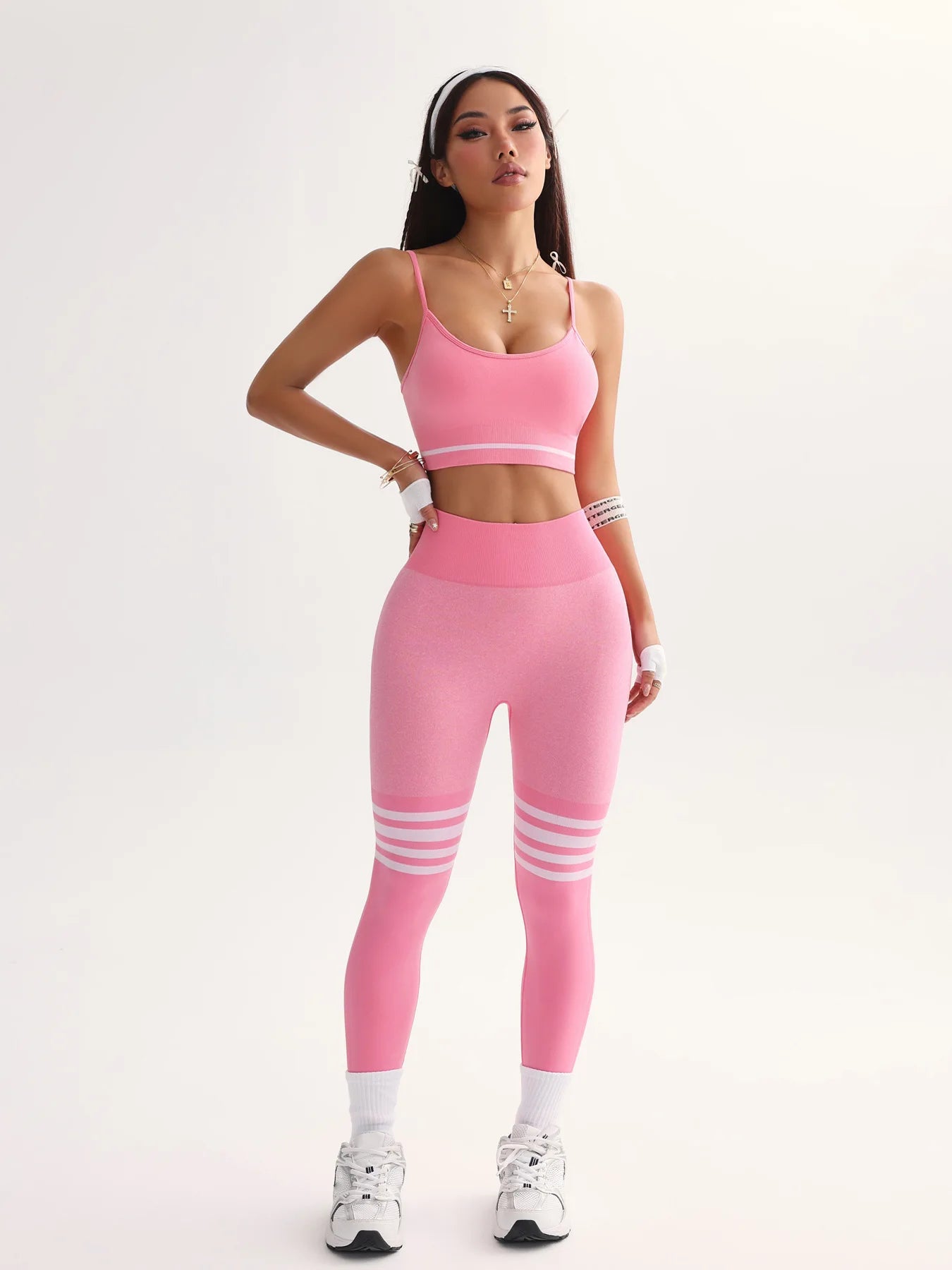 Curve & Flow Set - Black/Grey V-Back Leggings