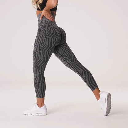 Sculpt & Flow - Performance Zebra Print