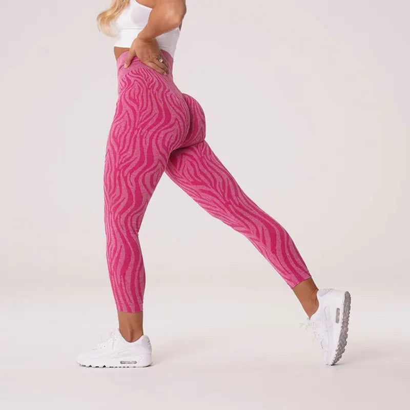 Sculpt & Flow - Performance Zebra Print