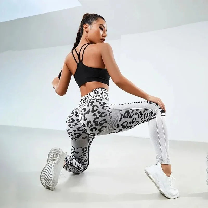 Sculpt and Flow Leggings - Leopard Print