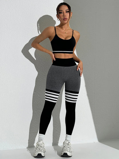 Curve & Flow Set - Black/Grey V-Back Leggings