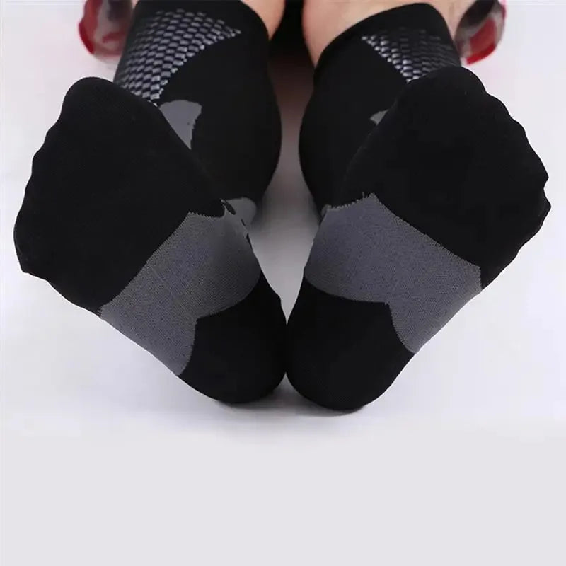 Womans Mens Running Compression Socks Unisex 20-30mmHg Sport Pain Relief Black